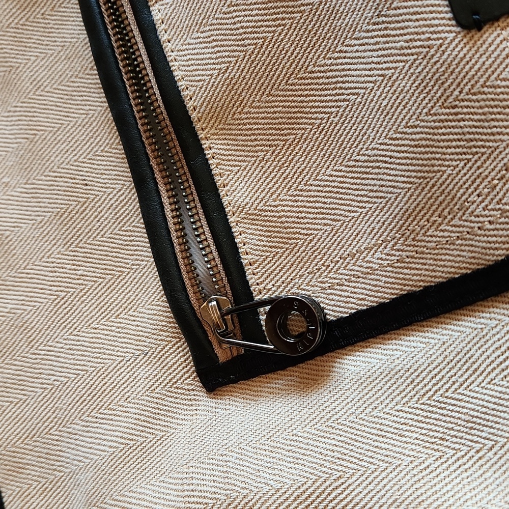 Kipling Tan With Black Accents Shoulder Bag - Picture 3 of 16